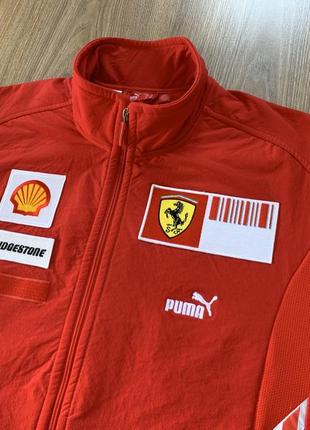 Мужская демисезон софтшел куртка с нашивками puma ferarri f1 team3 фото