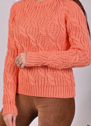 Красивий светр об'ємної в'язки❄️