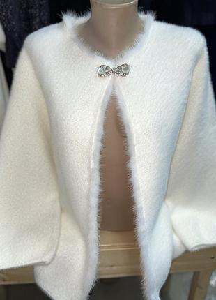 Кофта альпака жіноча, накидка білого кольору і рукавом три чверті, розміри 46, 48