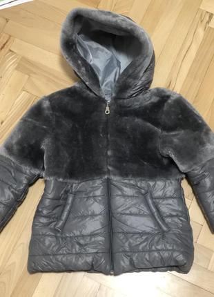 Итальянская курточка на девочку 116-120 см