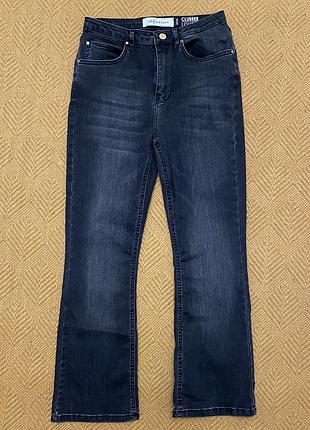 Нові укорочені трошки розклешені від коліна джинсифхххх