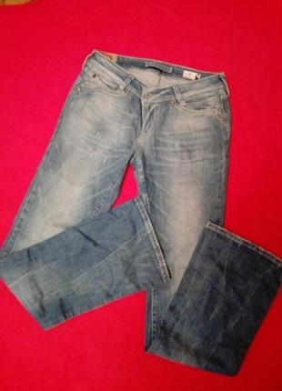 Джинсы клеш