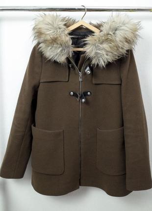 Вовняне пальто з капюшоном коротке а силует9 фото