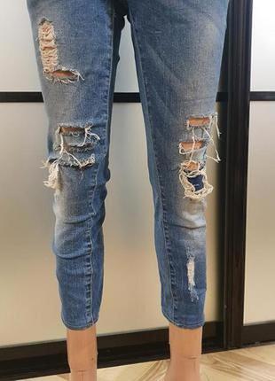 Узкие джинсы/узкачи/скини с рваностями. укороченые узкие джинсы s-m6 фото