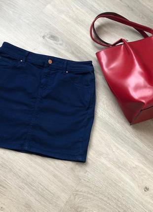 Класна спідниця.