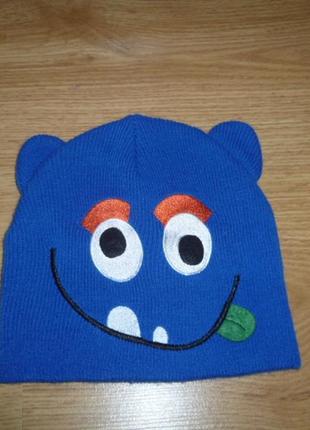 Симпатичная шапка для вашего модника , в идеале.