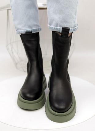 Стильные ботинки челси на резинке кожаные черные зимние кожа мех (зима 2022-2023)6 фото