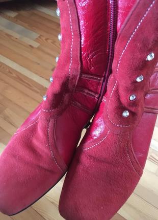 Вінтажні чобітки для фотосесії, червоні сапожки кожа