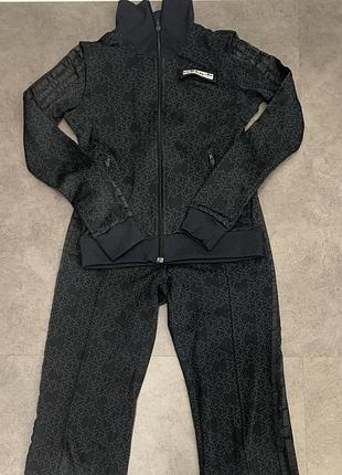 Спортивний костюм adidas