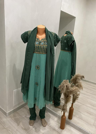 Карнавальний костюм у індійському стилі