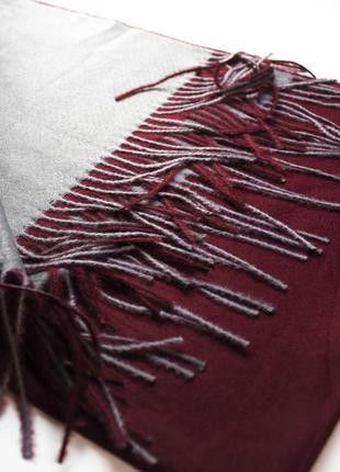 Двоколірний шарф-палантин бордовий і сірий4 фото