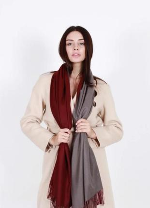 Двоколірний шарф-палантин бордовий і сірий3 фото