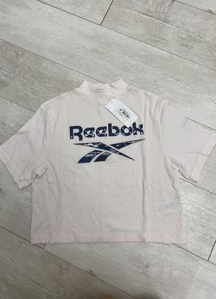 Нежно розовая футболка лонгслив reebok1 фото