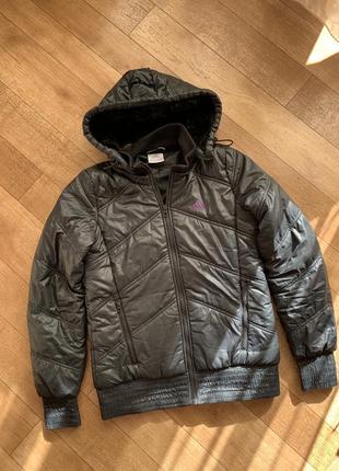 Теплая короткая  куртка пуховик осень/зима на синтепоне adidas размер s