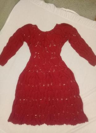 Червона ажурна сукня
