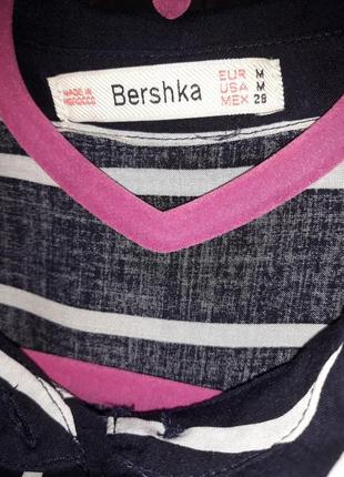 Рубашка фирмы bershka 100% вискоза в идеальном состоянии4 фото