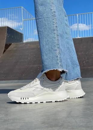 Жіночі кросівки reebok classic leather legacy ‘white olahrada’