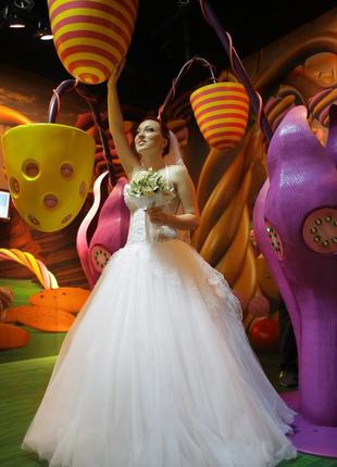 Весільне плаття від slanovskiy