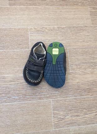 Clarks first shoes вьетнам кожаные кроссовки 4 1/2 р 13 см3 фото