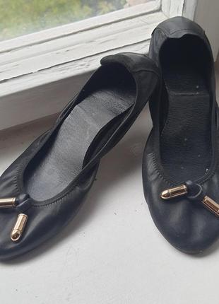 Кожаные туфли балетки на плоской гибкой подошве компактные сменка 39eu