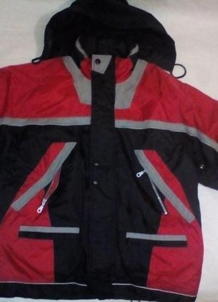 Куртка демисезонная с капюшоном pocopiano на 12-13лет 152-158см