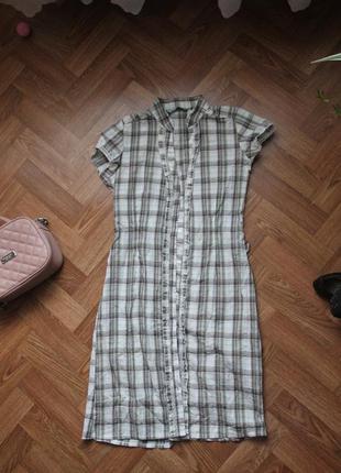 Платье на пуговицах