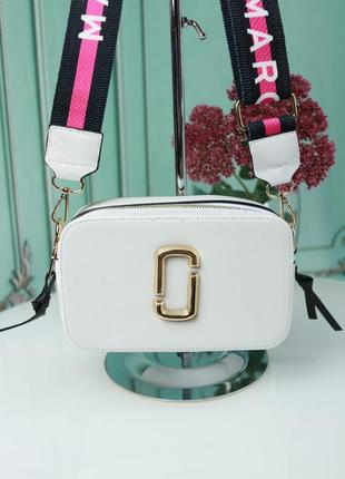 Marc snapshot jacobs white gold pink популярна сумочка марк джейкобс біла золотий логотип сумка люкс рожевий малиновий ремінь3 фото