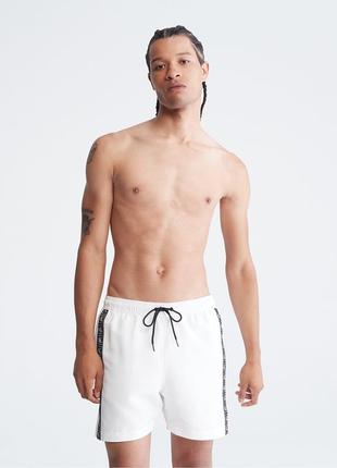 Новые шорты - плавки calvin klein (ck swim white shorts) с америки m7 фото