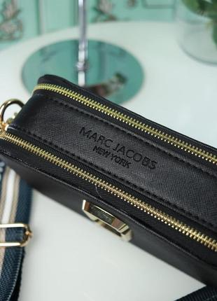 Marc jacobs snapshot black gold популярная сумочка марк джейкобс черная золотой логотип сумка люкс2 фото