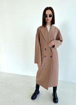 Актуальное зимнее фабричное длинное кашемировое бежевое пальто