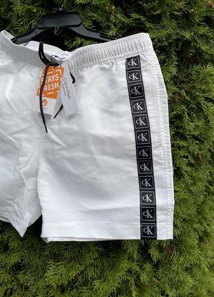 Новые шорты - плавки calvin klein (ck swim white shorts) с америки m3 фото