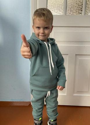 Теплий спортивний костюм на хлопчика та дівчинку. тринитка , фліс