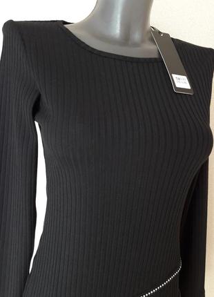 Красиве,практичне,якісне,90%бавовни,чорне плаття в рубчик,з декором-блискавкою4 фото