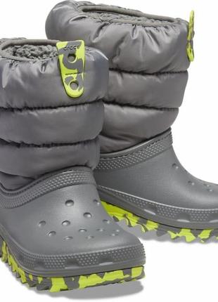 Дитячі зимові черевики крокс crocs kids classic neo puff boot