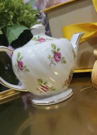 Супер маленький вінтажний фарфоровий чайник sadler, англія