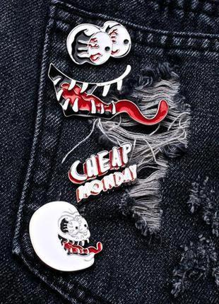 Піни cheap monday