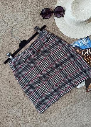 Шикарна тепла коротка спідниця в клітинку з поясом