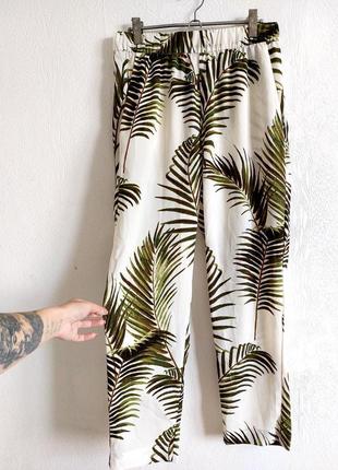 Шикарные креповые штаны с пальмовыми листьями