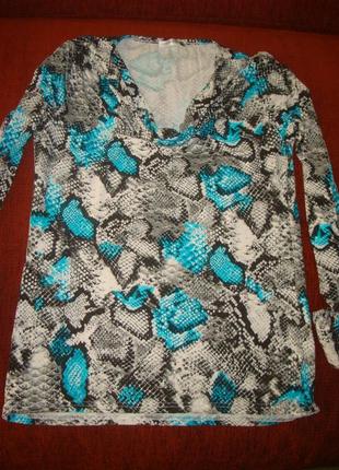 Дуже гарна кофточка розмір 48-50, стан нової.