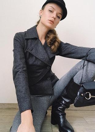 Вовняний теплий жакет незвичного дизайну сірий promod на осінь зиму в офіс