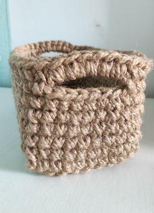 Прямокутна корзина із джуту. органайзер. в'язана корзина.