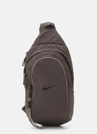 Nike essential слинг