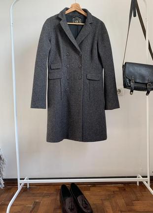 Сіре вовняне двобортне пальто. серое шерстяное двубортное пальто hobbs n. w. 31 фото