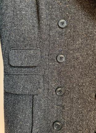 Сіре вовняне двобортне пальто. серое шерстяное двубортное пальто hobbs n. w. 34 фото