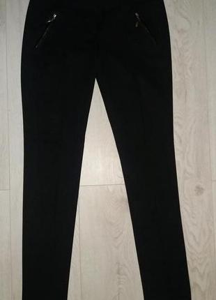 Класичні круті жіночі брюки