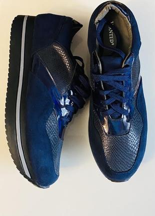 Стильные трендовые кроссы