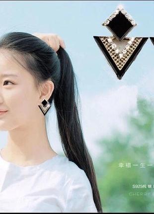 Сережки кульчики сережки трикутники