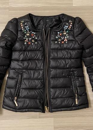 Курточка жіноча