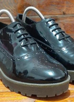 Гаряча знижка🥳🥳🥳броги,туфлі,черевики від сток stradivarius!1 фото