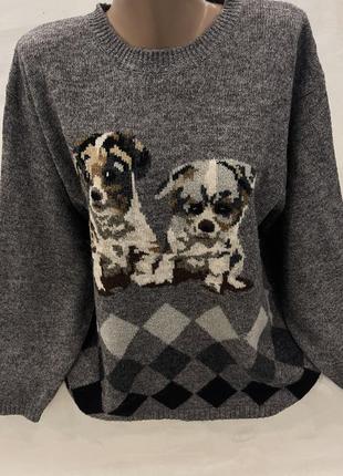 Стильный свитер шерсть  и акрил